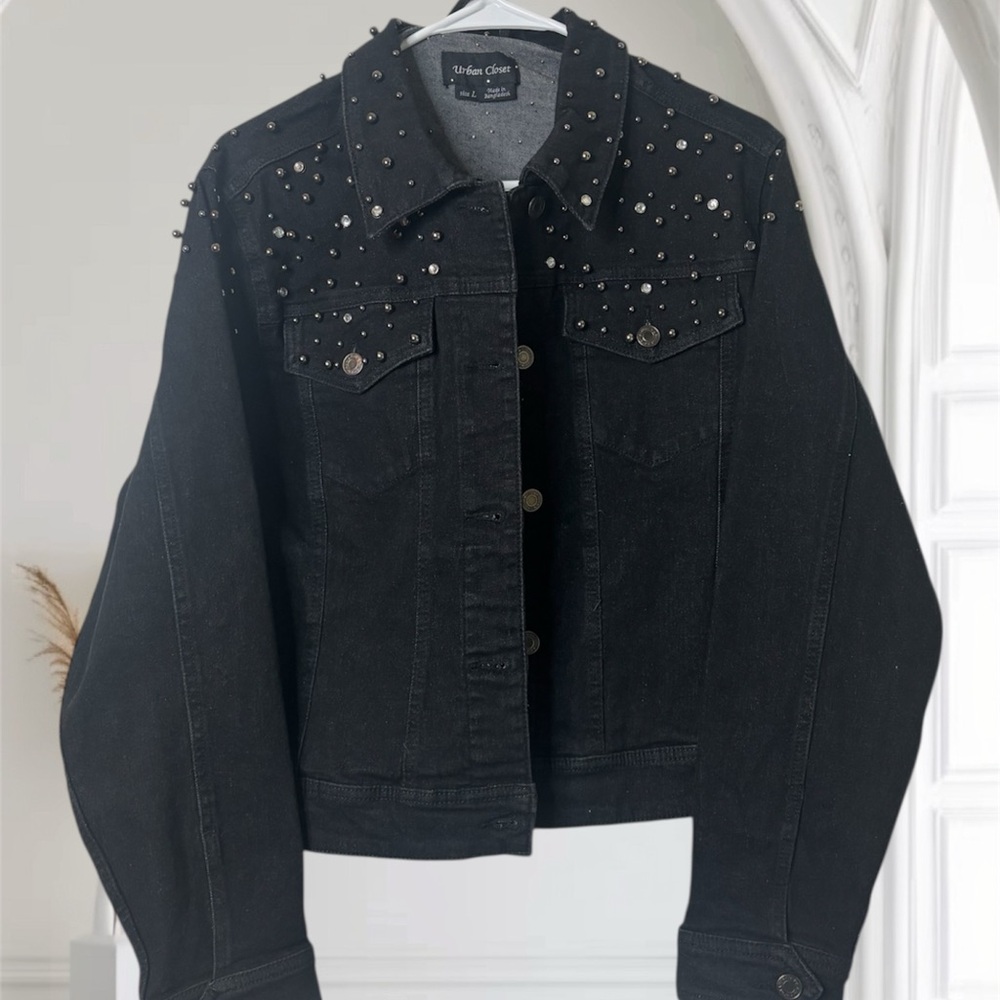 Classic Black Denim Jacket with Stud Accents